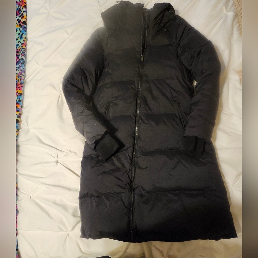 Under Armour Women's Black Puffer Jacket